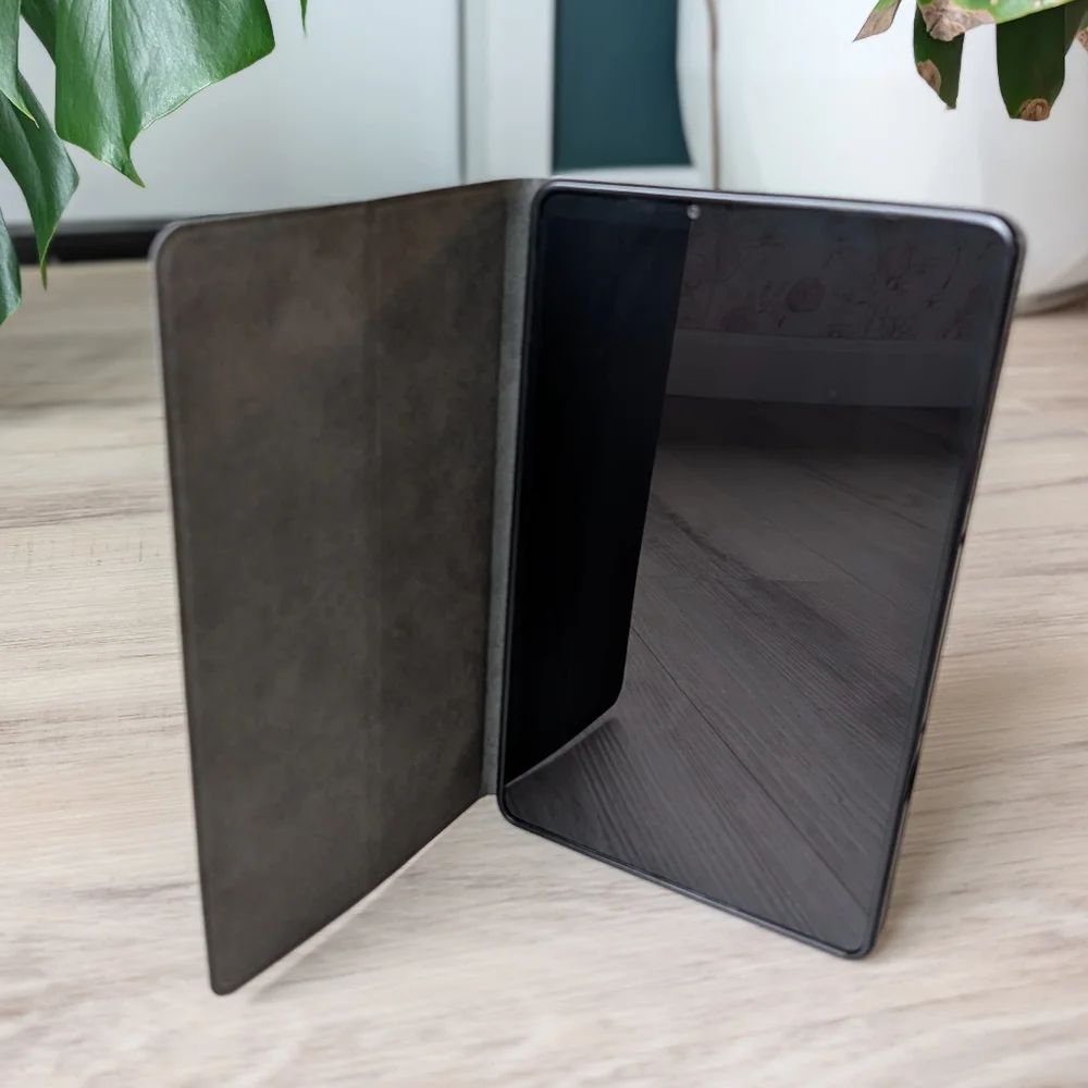 Lenovo LEGION Gaming tablet